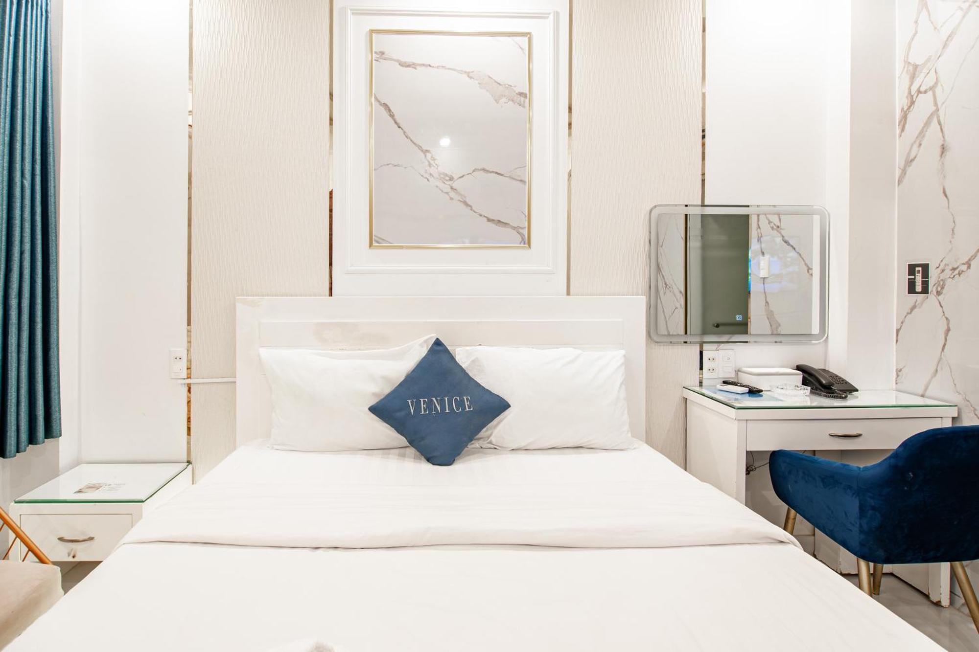 Venice Hotel Хошимин Экстерьер фото